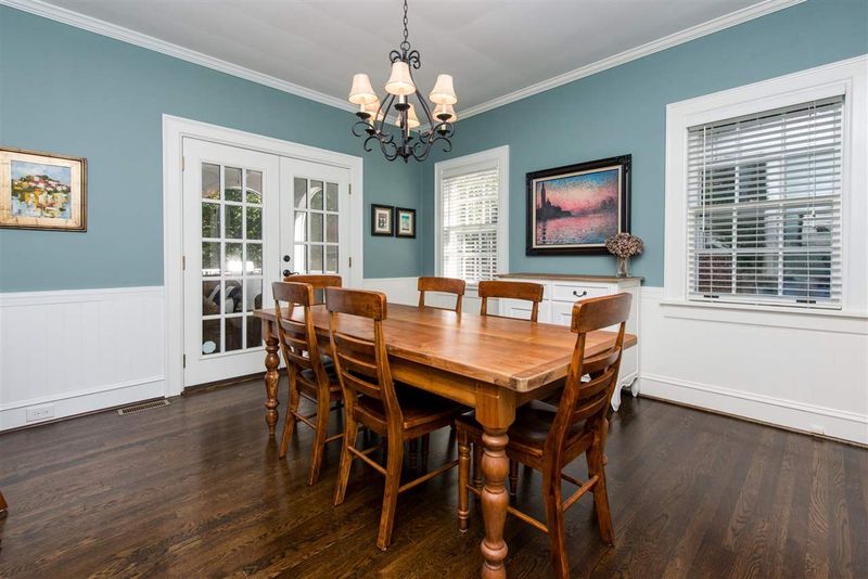 2218 Creston Rd, Raleigh, NC 27608