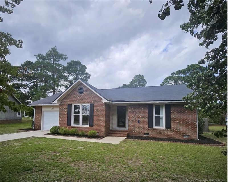 2218 Rustic Trl, Fayetteville, NC 28306