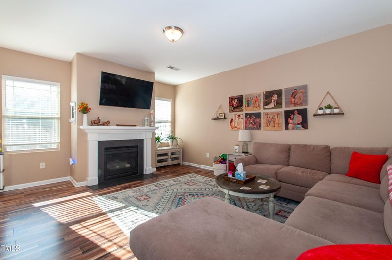 2218 Tanners Mill Dr, Durham, NC 27703