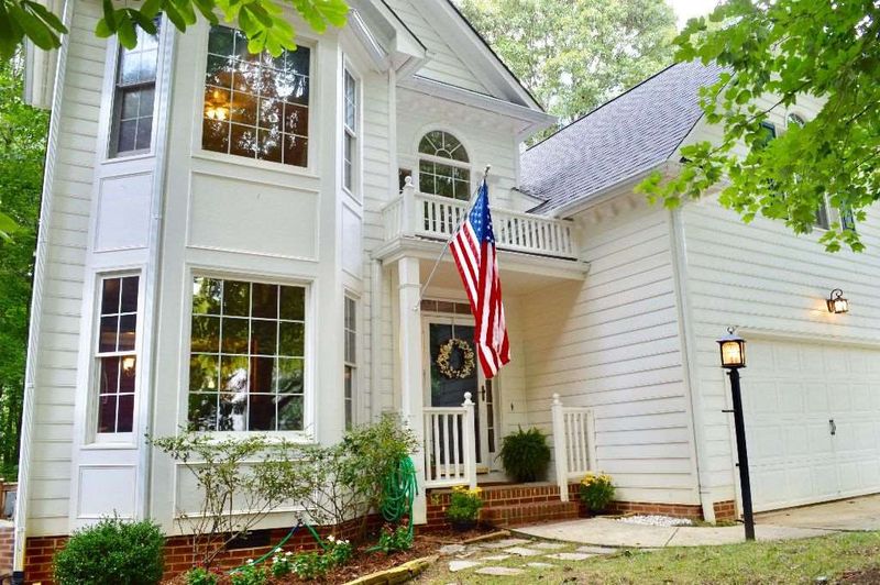 2218 Winpost Ln, Apex, NC 27502