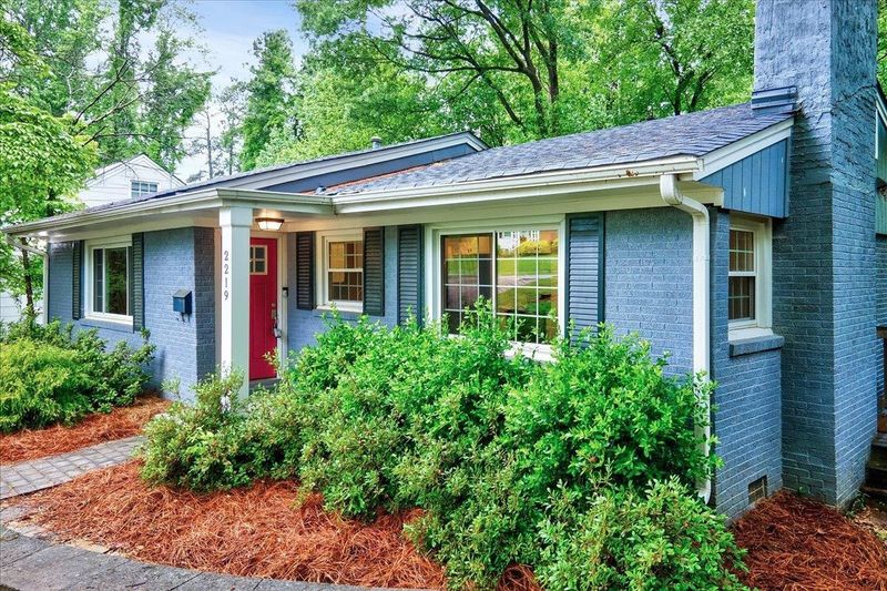2219 Glascock St, Raleigh, NC 27610