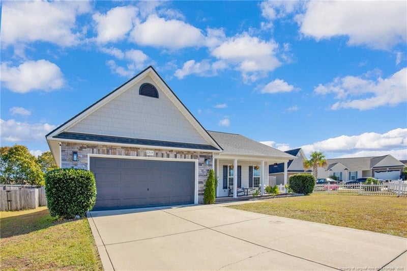 2219 Puffin Pl, Fayetteville, NC 28306