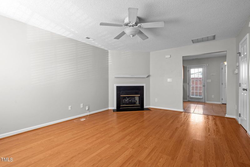2219 Turtle Point Dr, Raleigh, NC 27604