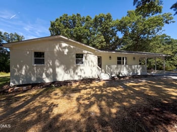 2219 Valley Rd, Sanford, NC 27330