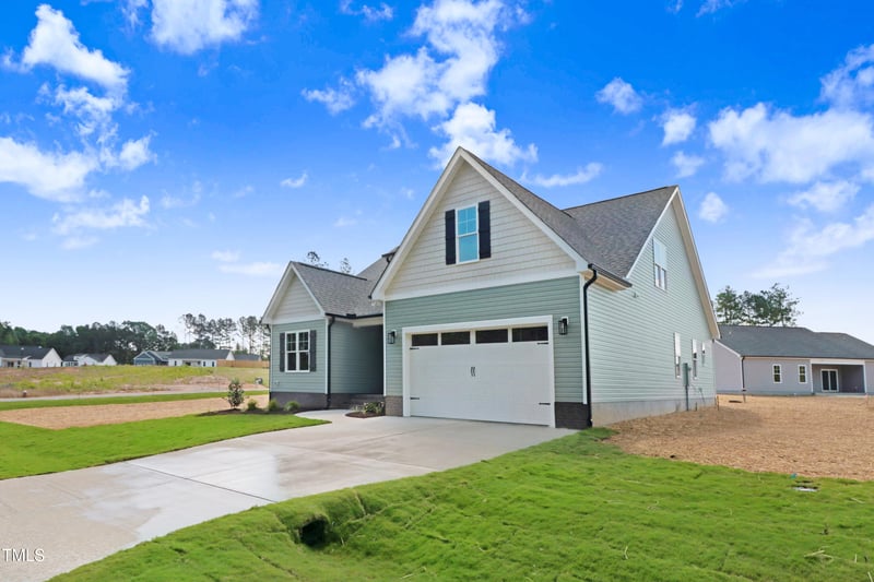222 Cherrybirch Ln, Zebulon, NC 27597