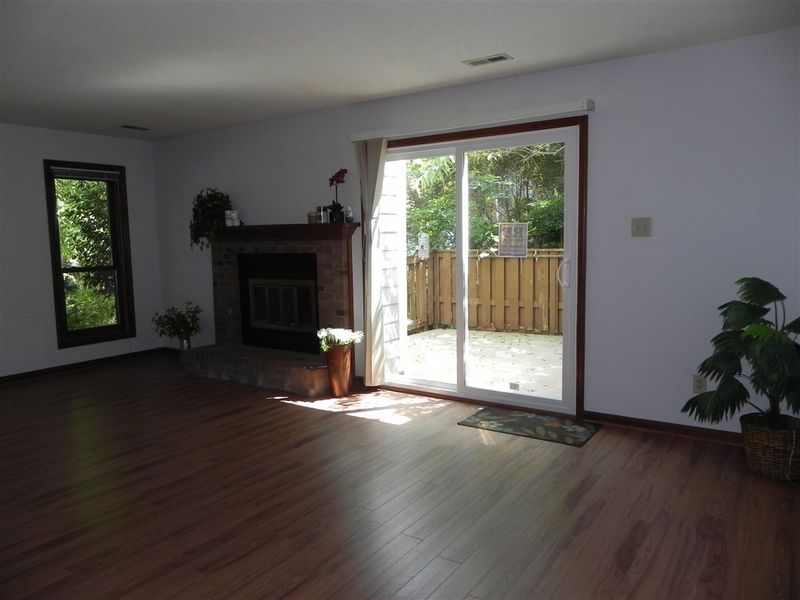 222 Clancy Cir, Cary, NC 27511