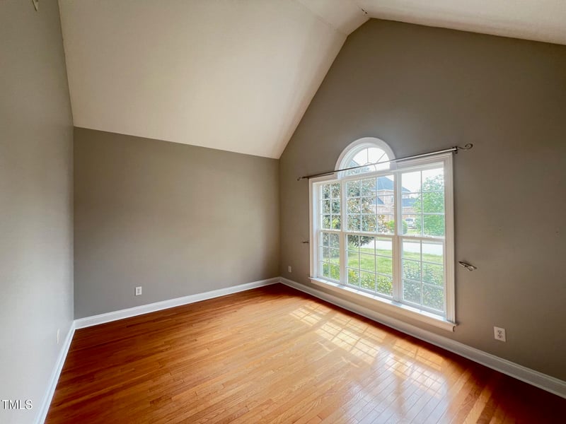 222 Creststone Dr, Cary, NC 27519