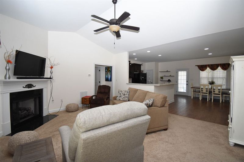 222 Crystal Creek Dr, Clayton, NC 27520