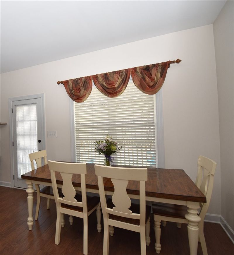222 Crystal Creek Dr, Clayton, NC 27520
