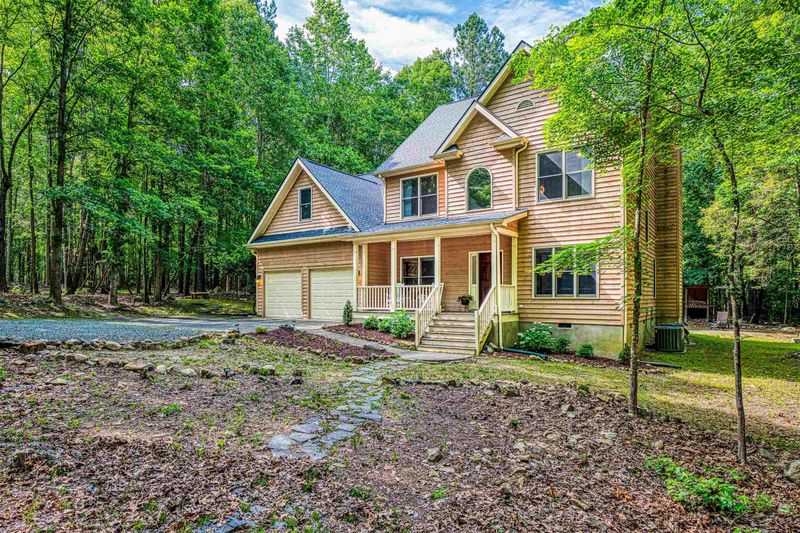 222 Emily Ln, Chapel Hill, NC 27516