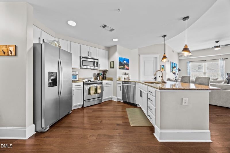 222 Glenwood Ave #205, Raleigh, NC 27603