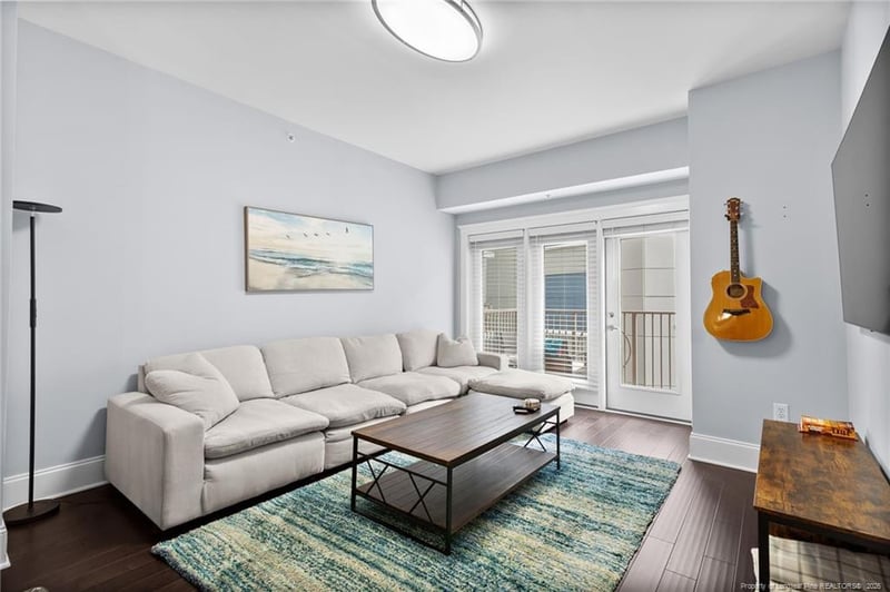 222 Glenwood Ave #208, Raleigh, NC 27603