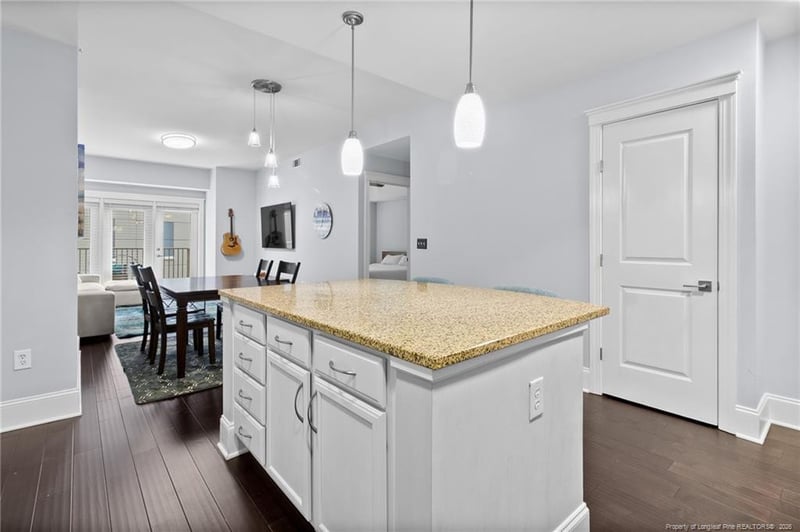 222 Glenwood Ave #208, Raleigh, NC 27603