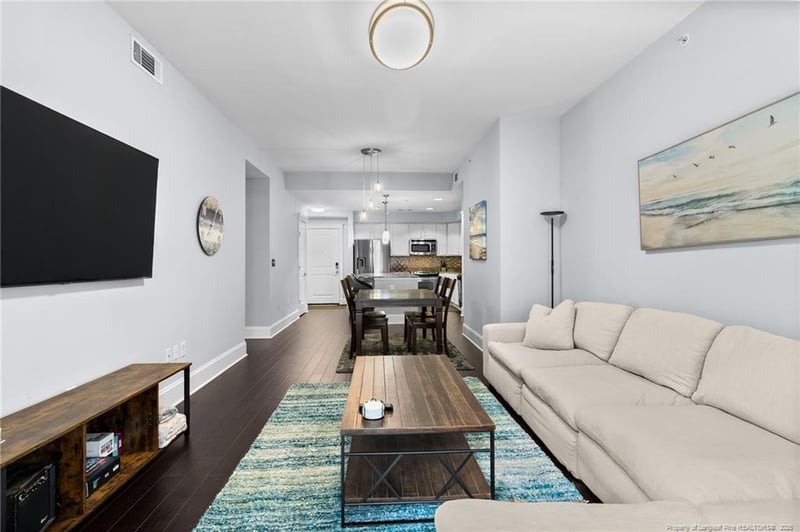 222 Glenwood Ave #208, Raleigh, NC 27603