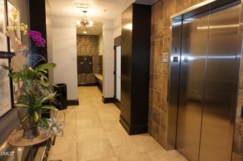 222 Glenwood Ave #212, Raleigh, NC 27603