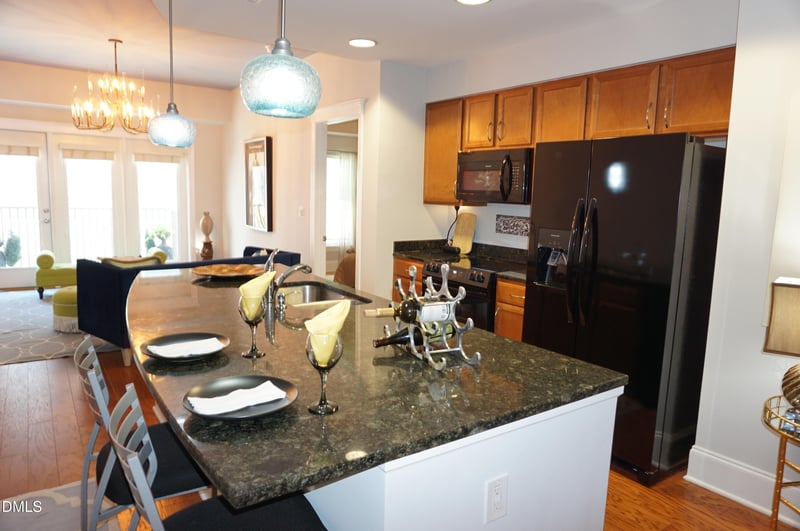 222 Glenwood Ave #212, Raleigh, NC 27603