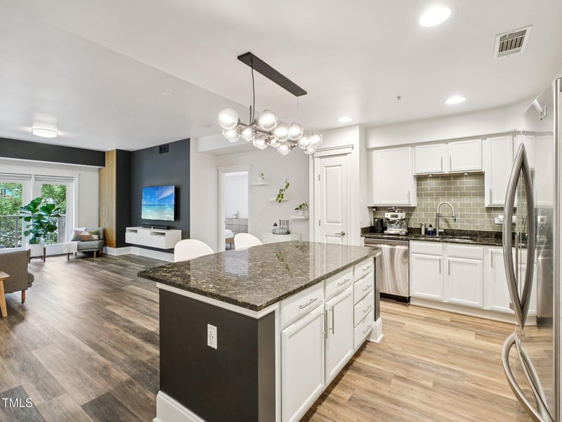 222 Glenwood Ave #213, Raleigh, NC 27603