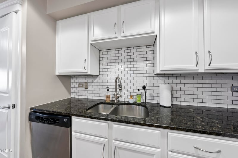222 Glenwood Ave #307, Raleigh, NC 27603