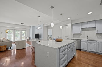 222 Glenwood Ave #313, Raleigh, NC 27603