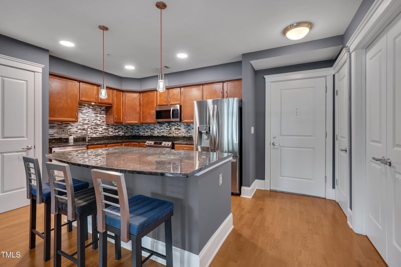 222 Glenwood Ave #413, Raleigh, NC 27603