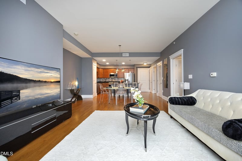 222 Glenwood Ave #413, Raleigh, NC 27603