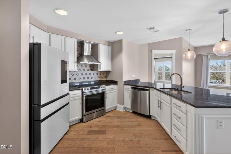 222 Glenwood Ave #605, Raleigh, NC 27603