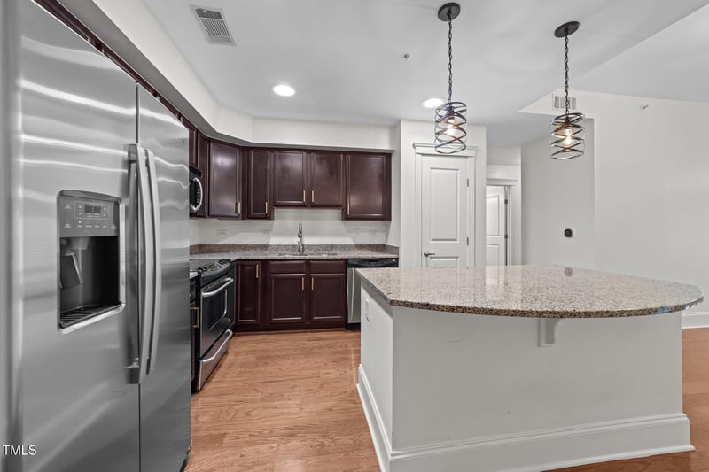 222 Glenwood Ave #608, Raleigh, NC 27603