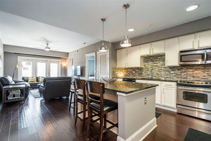 222 Glenwood Ave #621, Raleigh, NC 27603