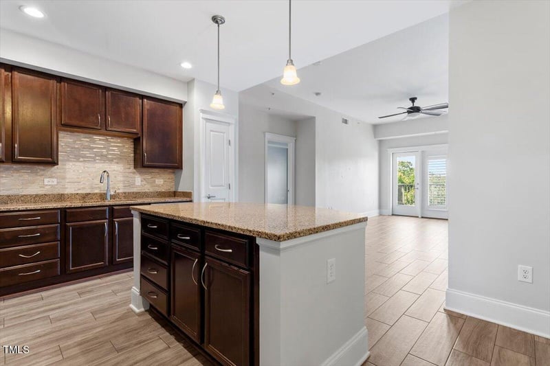 222 Glenwood Ave #709, Raleigh, NC 27603