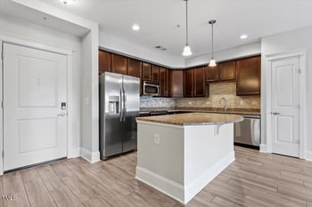 222 Glenwood Ave #709, Raleigh, NC 27603