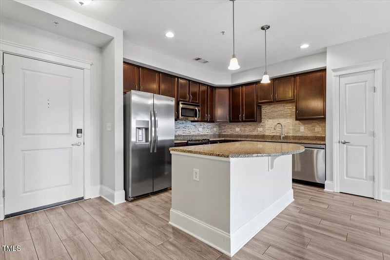 222 Glenwood Ave #709, Raleigh, NC 27603
