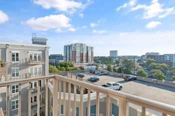 222 Glenwood Ave #712, Raleigh, NC 27703