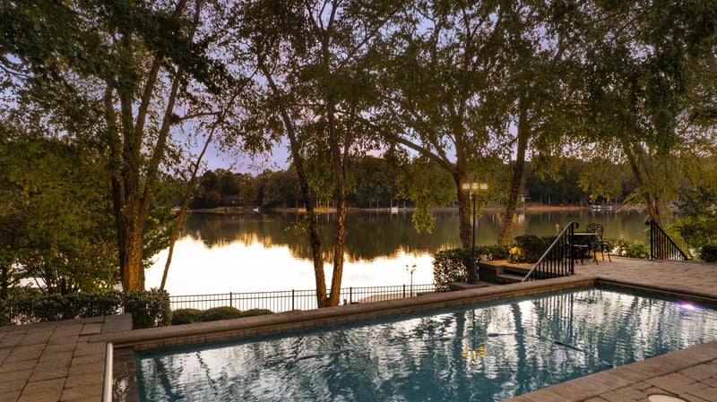 222 Lochwood West Dr, Cary, NC 27518