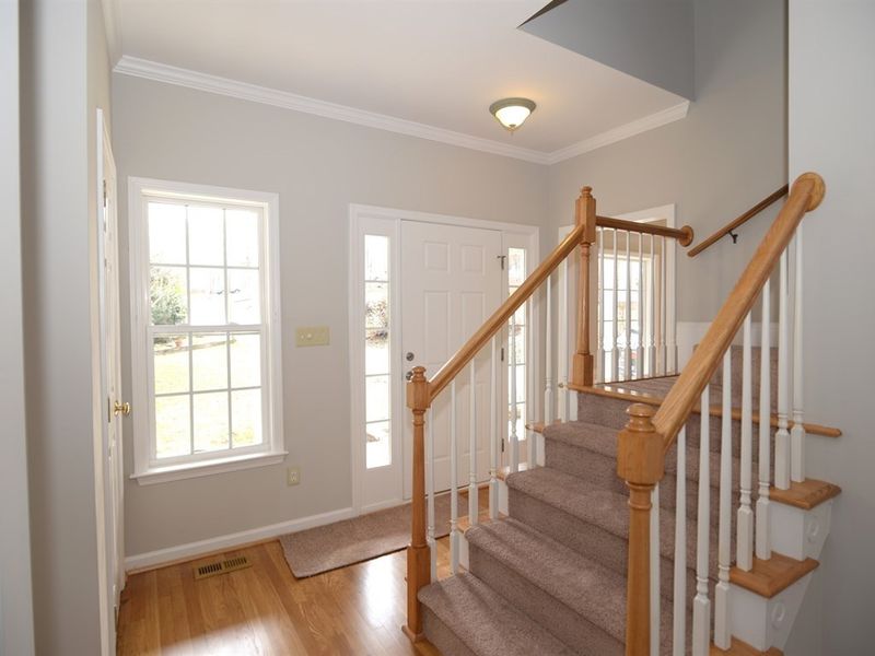 222 Normandy Dr, Clayton, NC 27527
