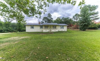 222 Old Gate Rd, Fayetteville, NC 28314