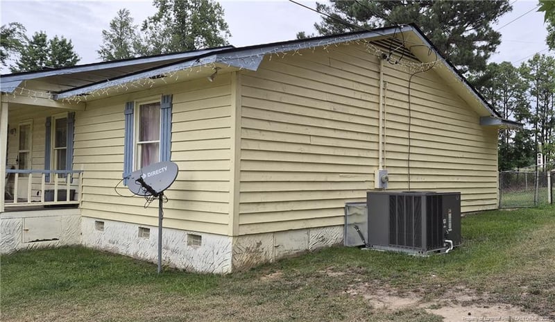 222 Old Gate Rd, Fayetteville, NC 28314