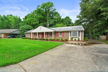222 Rainier Dr, Fayetteville, NC 28314