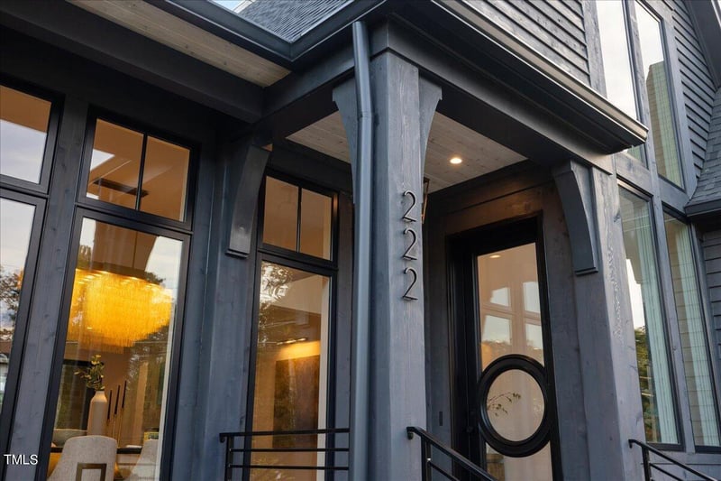 222 Reynolds Rd, Raleigh, NC 27609