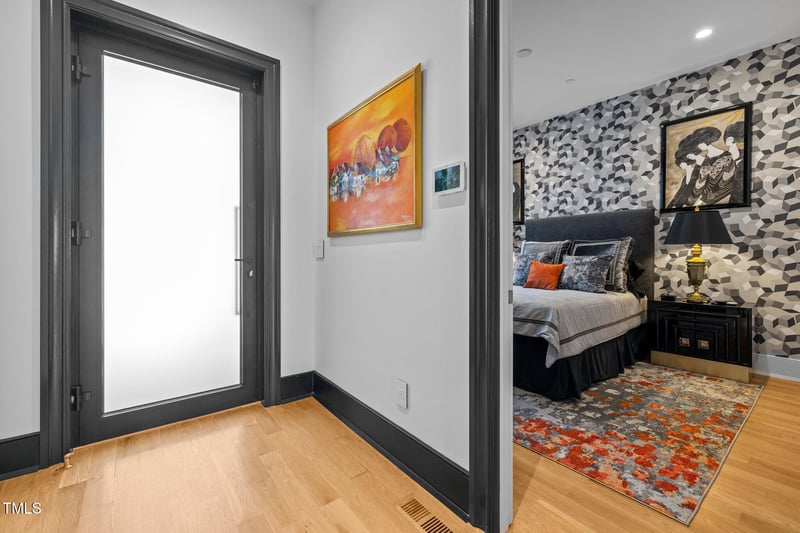 222 Saint Marys St, Raleigh, NC 27605