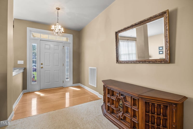 222 Shillings Chase Dr, Cary, NC 27518