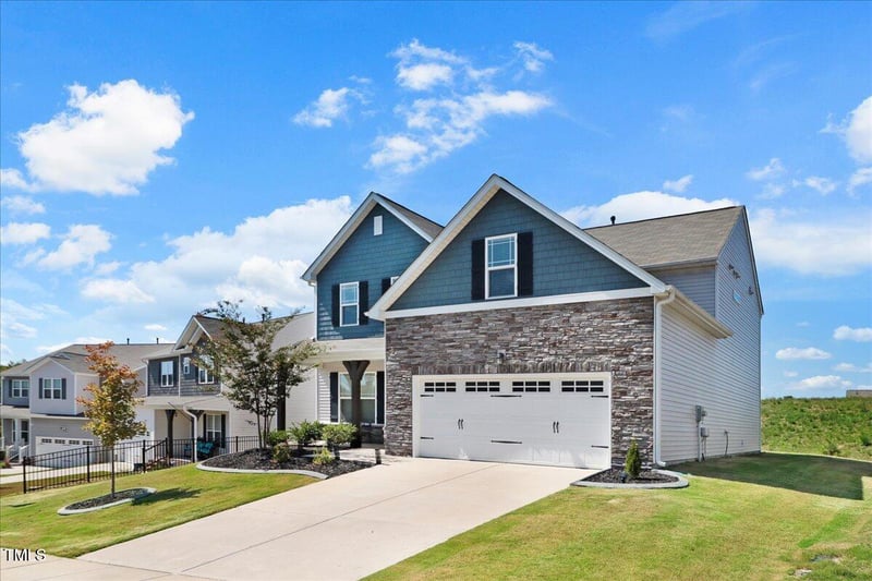 222 Stonehaven Way, Clayton, NC 27527