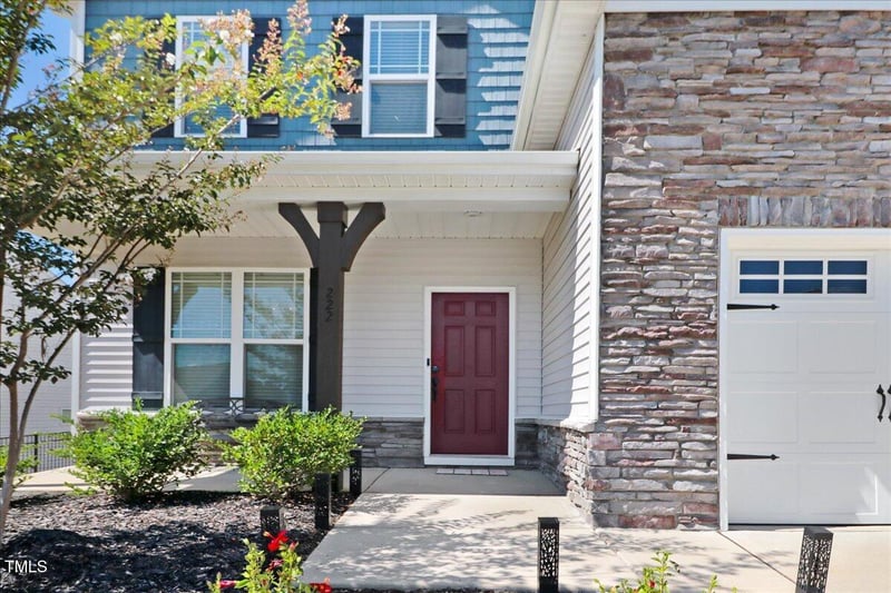 222 Stonehaven Way, Clayton, NC 27527