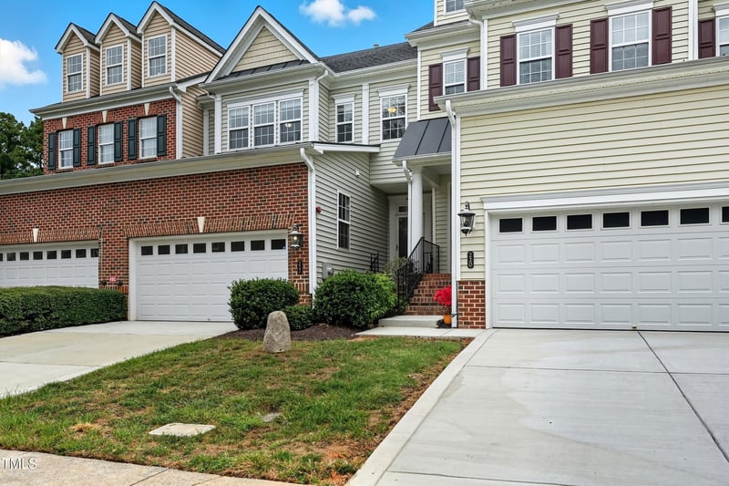 222 Towne Ridge Ln, Chapel Hill, NC 27516