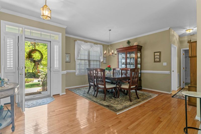 222 Waverly Dr, Clayton, NC 27527