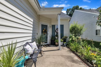 2220 Castle Pines Dr, Raleigh, NC 27604