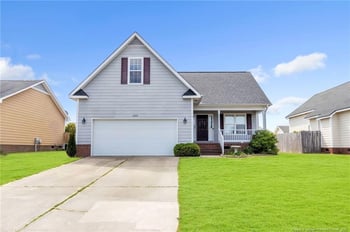 2220 Chasewater Rd, Fayetteville, NC 28306