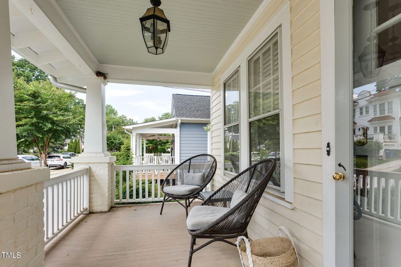 2220 Creston Rd, Raleigh, NC 27608