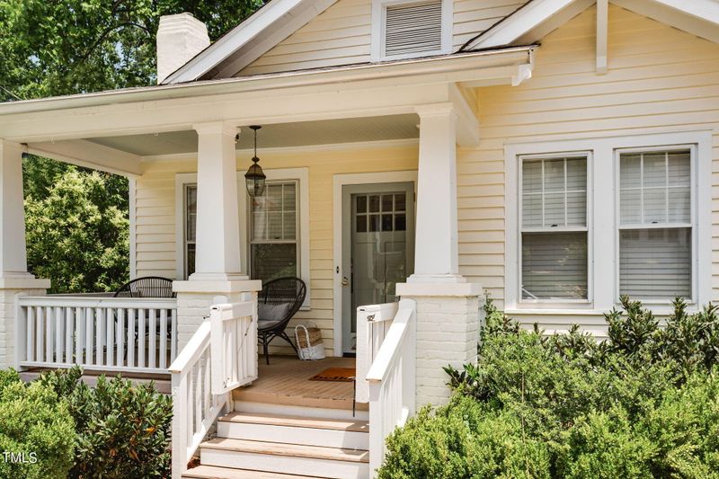 2220 Creston Rd, Raleigh, NC 27608