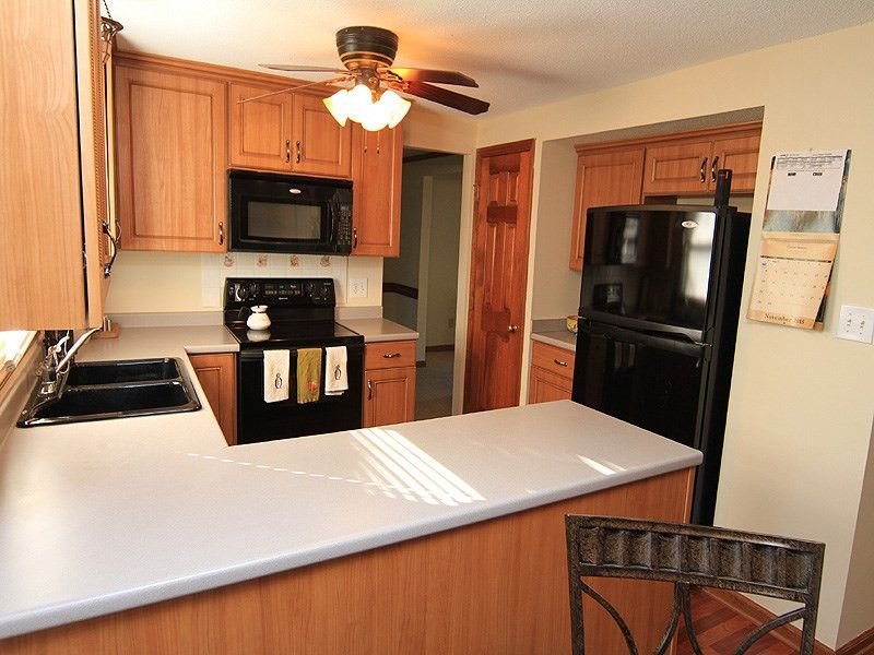 2220 Heathrow Pl, Raleigh, NC 27609