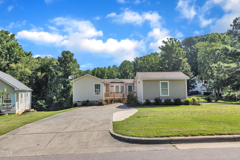 2220 Hoot Owl Ct, Raleigh, NC 27603